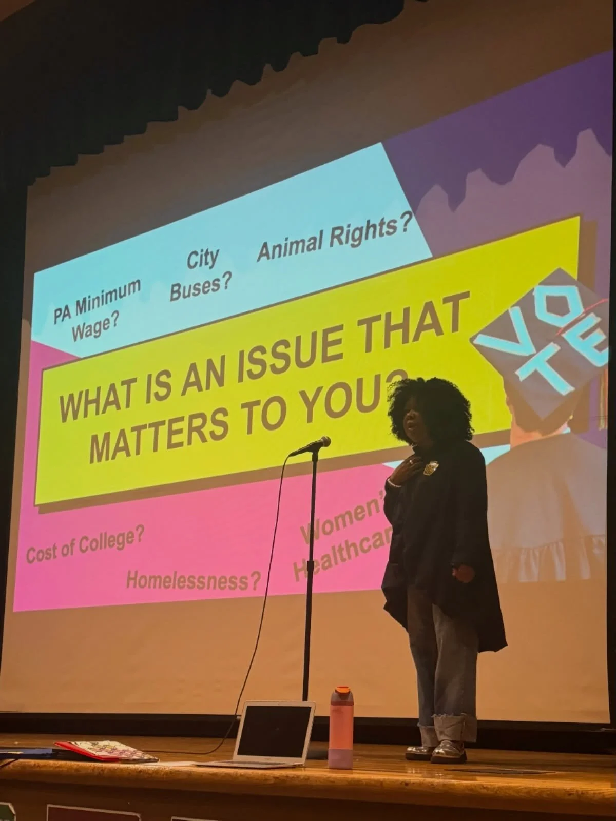 Our Pittsburgh/Allegheny Regional Director Regina Holley attended the UPrep Registration Drive at Allegheny, where students participated in a presentation focused on voter registration and why civic participation matters 🗳️✨

During the event, stude