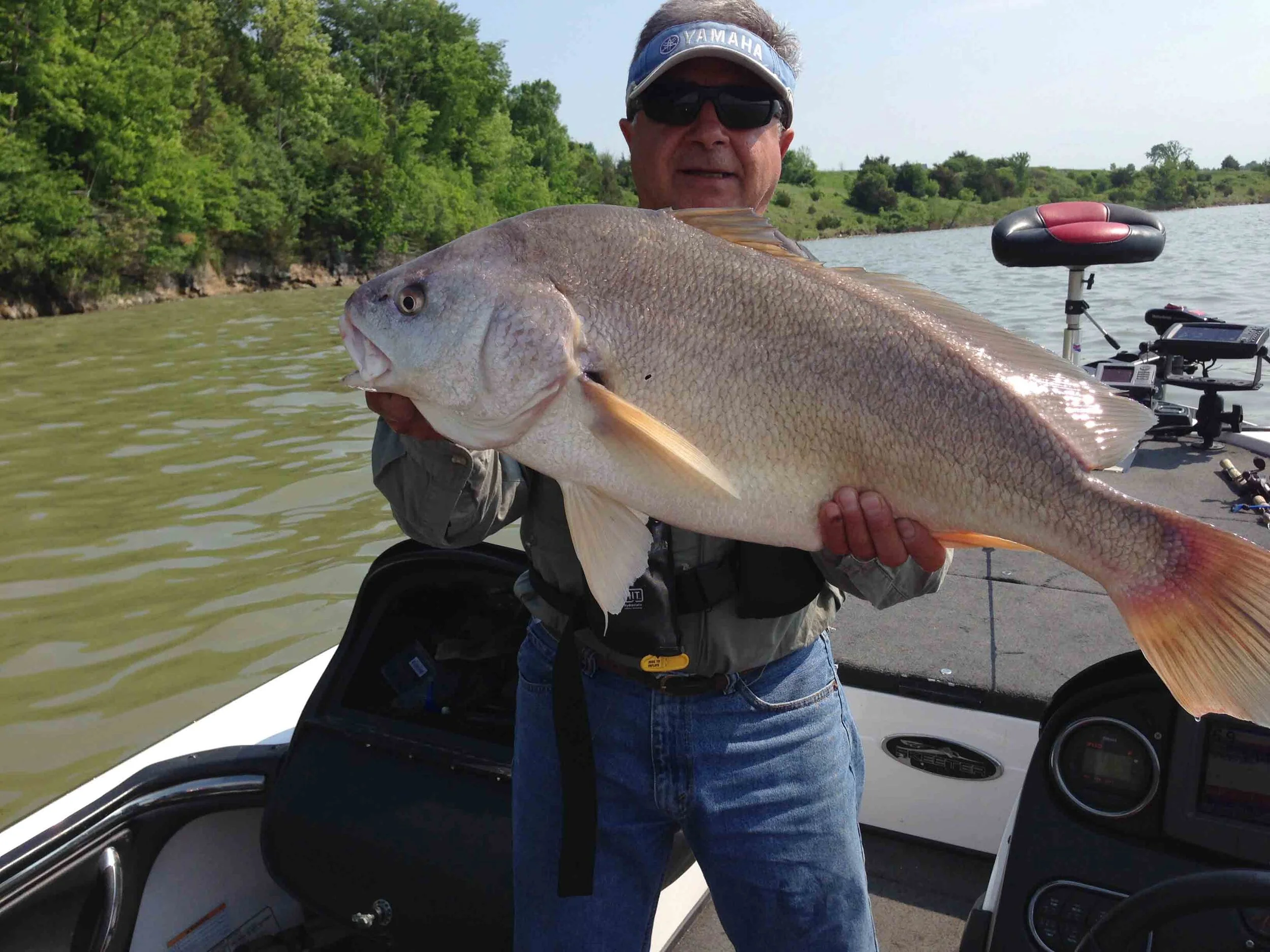 Fish Lake Champlain — Henry's Sportsman's Cottages