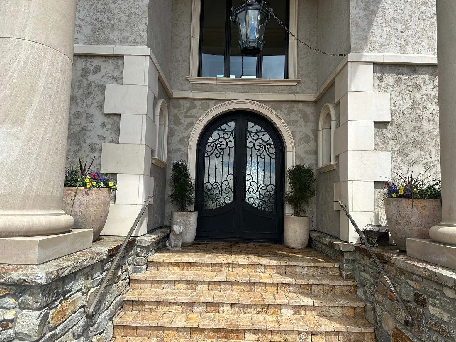 2026_PIW_Front_Door_HM_Barry_1.jpg