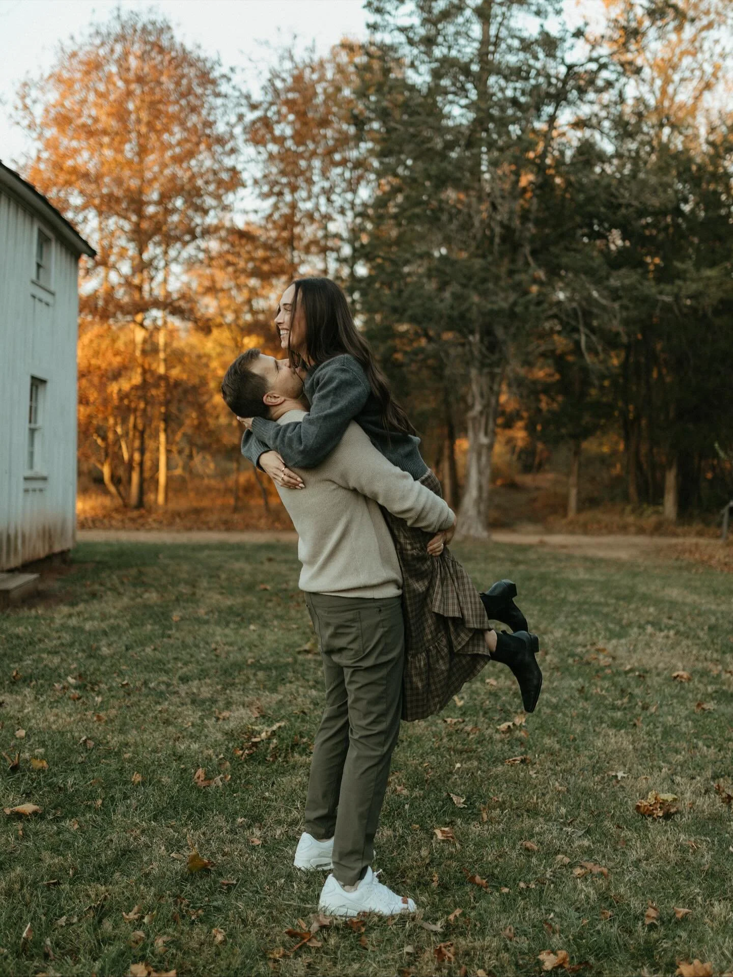 Just married! Two weeks into forever, and still riding that newlywed high! Chelsea and Bryan were the definition of effortless love - my kind of couple!