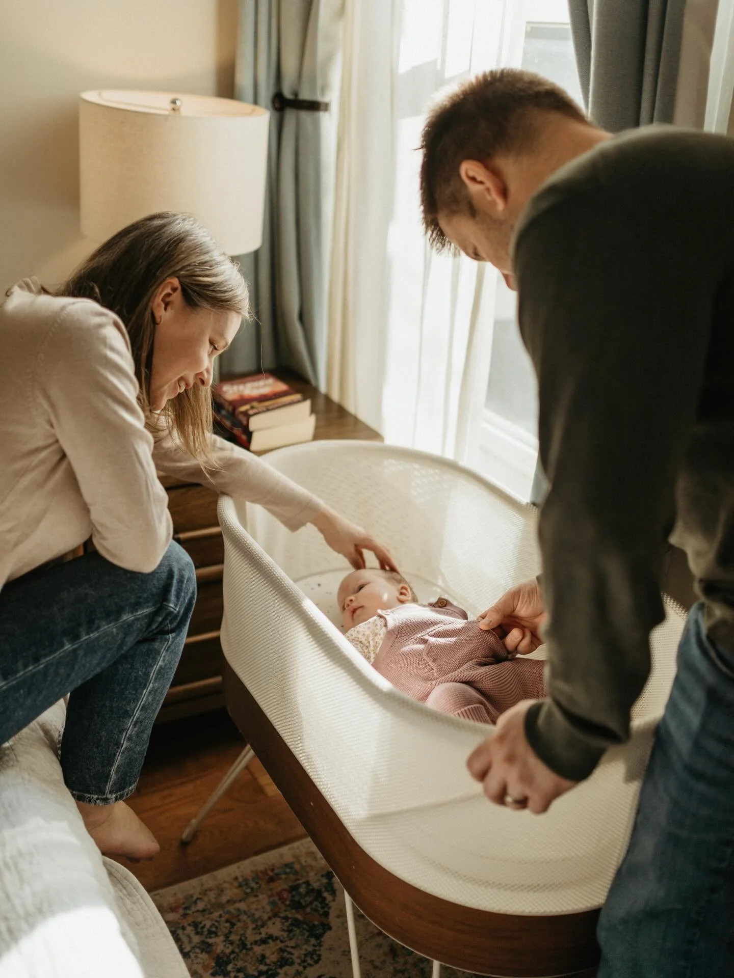 Turns out I never stopped photographing, I just stopped posting. (Hi, 2026!) A sun drenched in-home session in the city from earlier this year ☀️