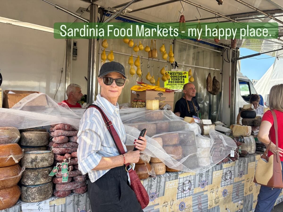 Exploring the beautiful produce markets in Sardinia. Love. 🥰
@nourish_through_menopause
