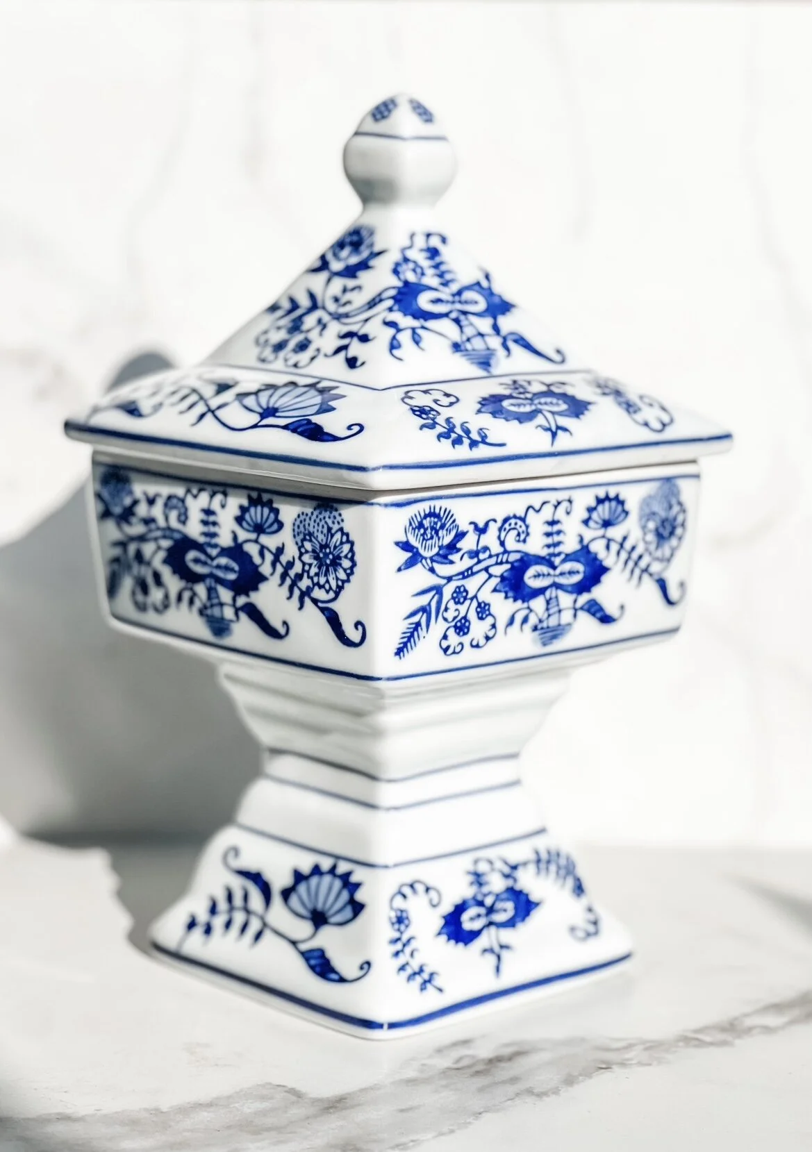 773432E7-AD62-42DD-888C-1A323B2A9E30