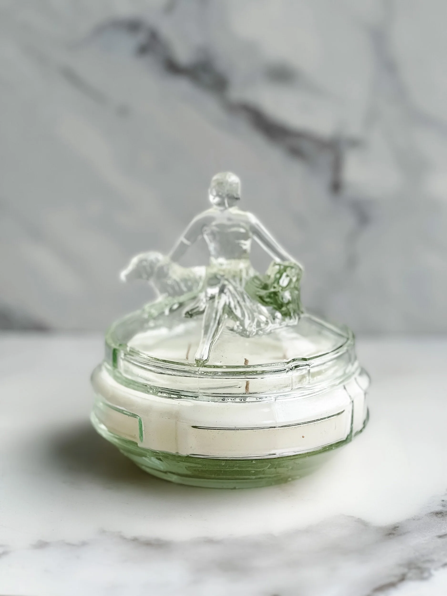 F4F8D22D-0E3F-4C51-A557-74EB7DF18A17