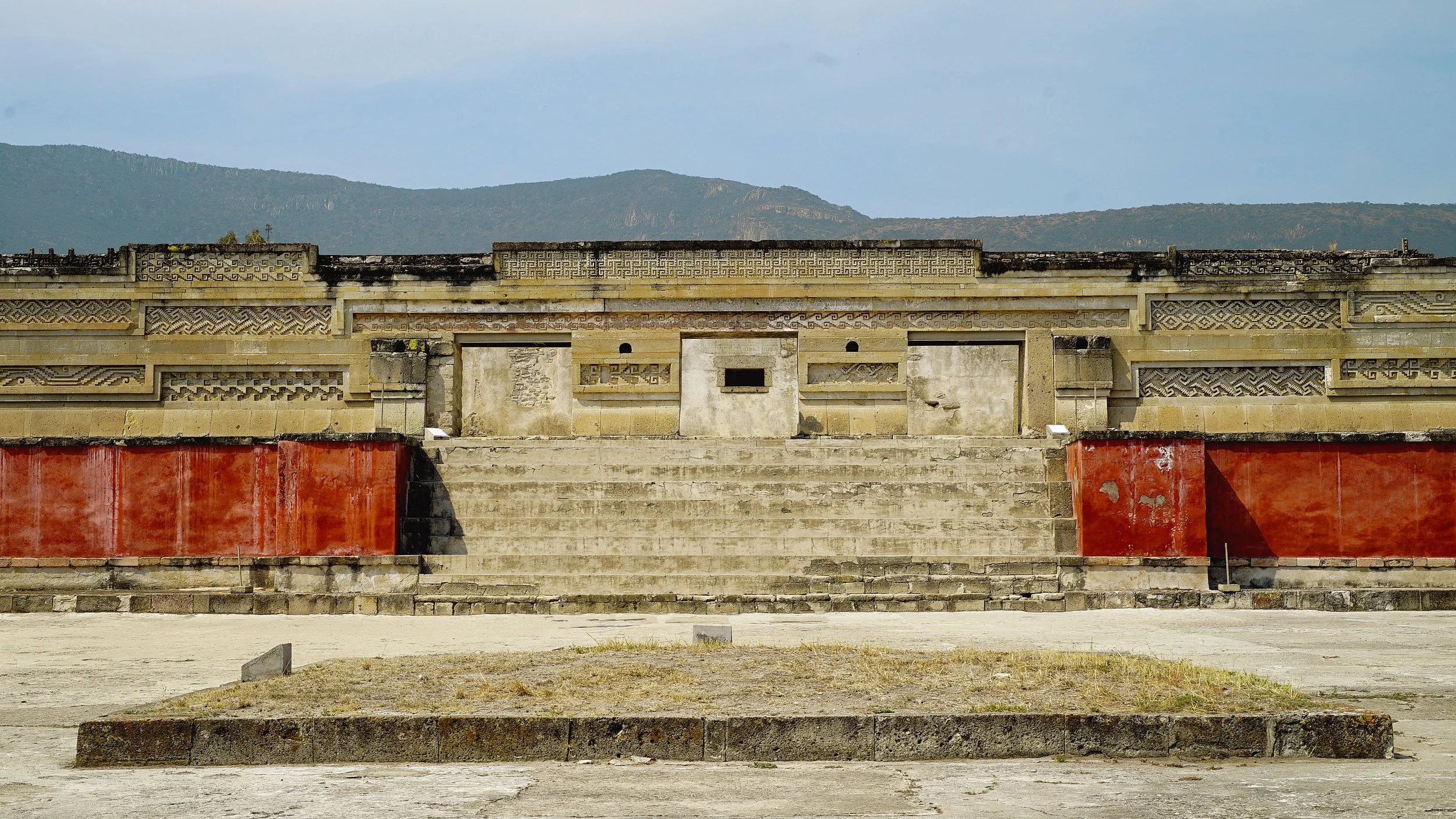 Mitla building.jpg
