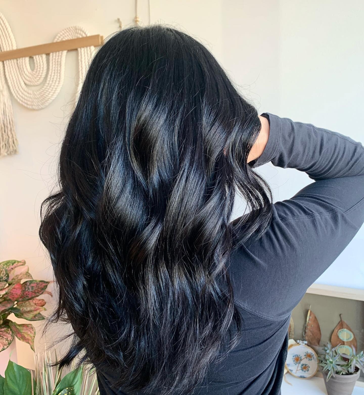 Lots of brunettes lately! Depth and shine with @owayorganics .  Beautiful hair and an even more beautiful person @fitnut4u ❤️ #libertyvillesalon #brunette #shinyhair #hairoftheday #healthyhair