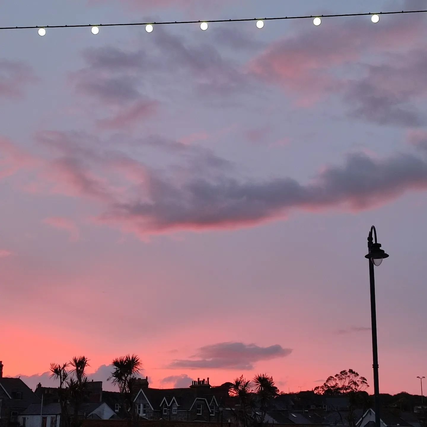 &bull; ROOTS + ROOFTOPS &bull;

Penzance sunset.

#cornwall 
#myhome