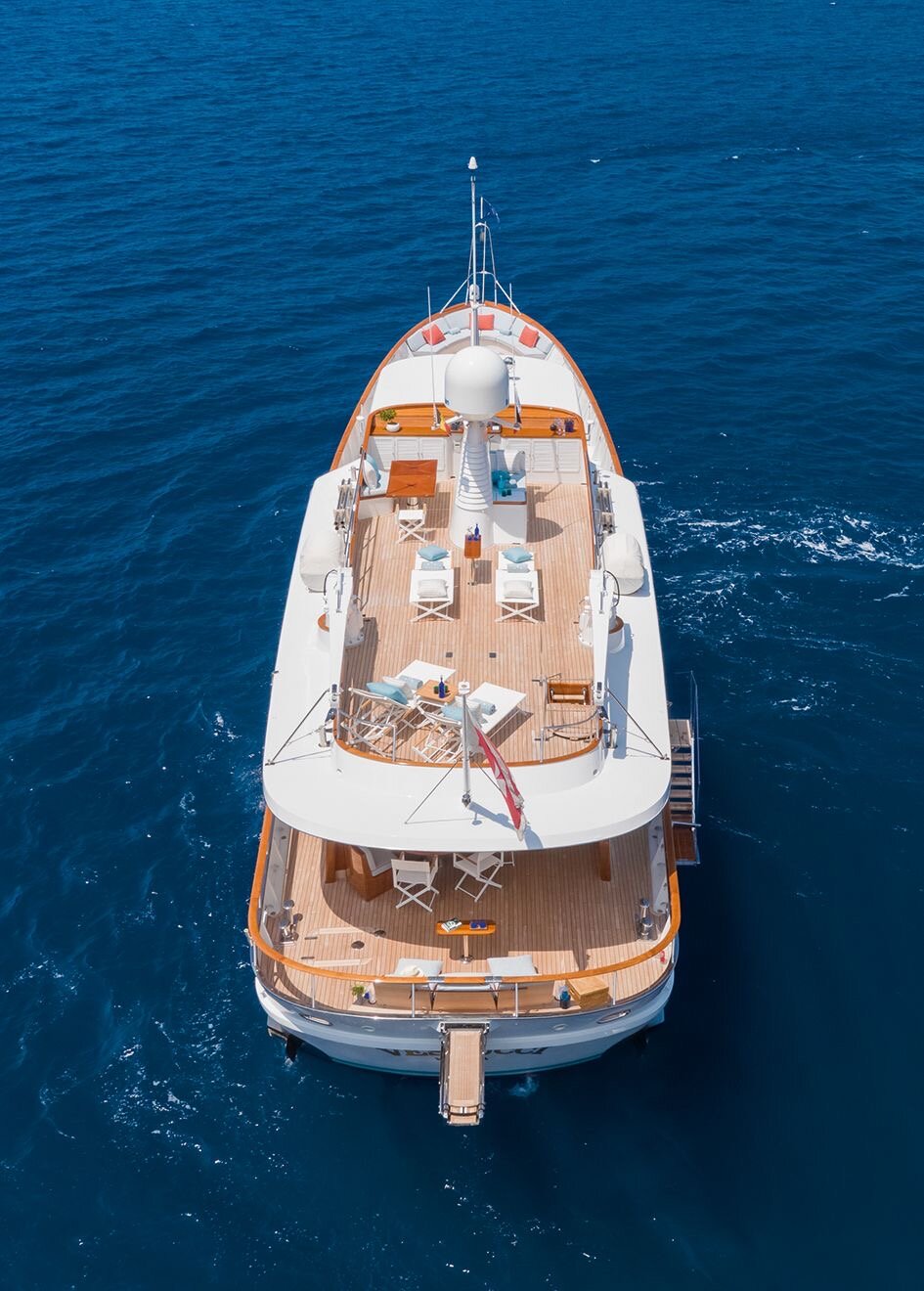 SJlP0oRXqf74Ip2KKbfQ_Vespucci-superyacht-p-12.jpeg