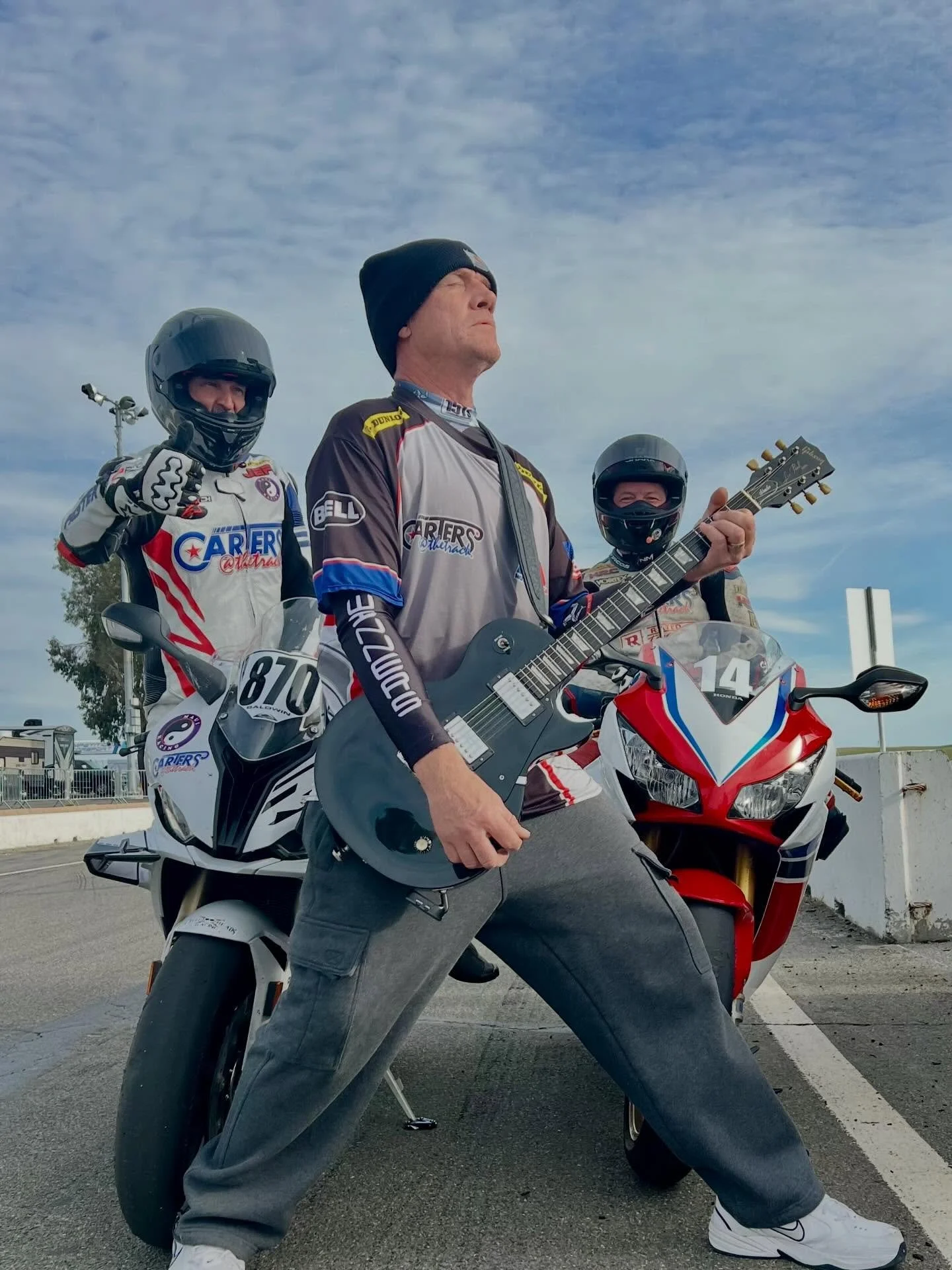 Sunday at Carters, where throttle meets rhythm and the track becomes our stage. 🎸🏍️

Strap in, turn it up, and let&rsquo;s ride&mdash;Ride Safe, Ride Fast, #ridecarters
&bull;
 #wewillrockyou #ridemotorcycleshavefun #thunderhillraceway 
&bull;
📸 @