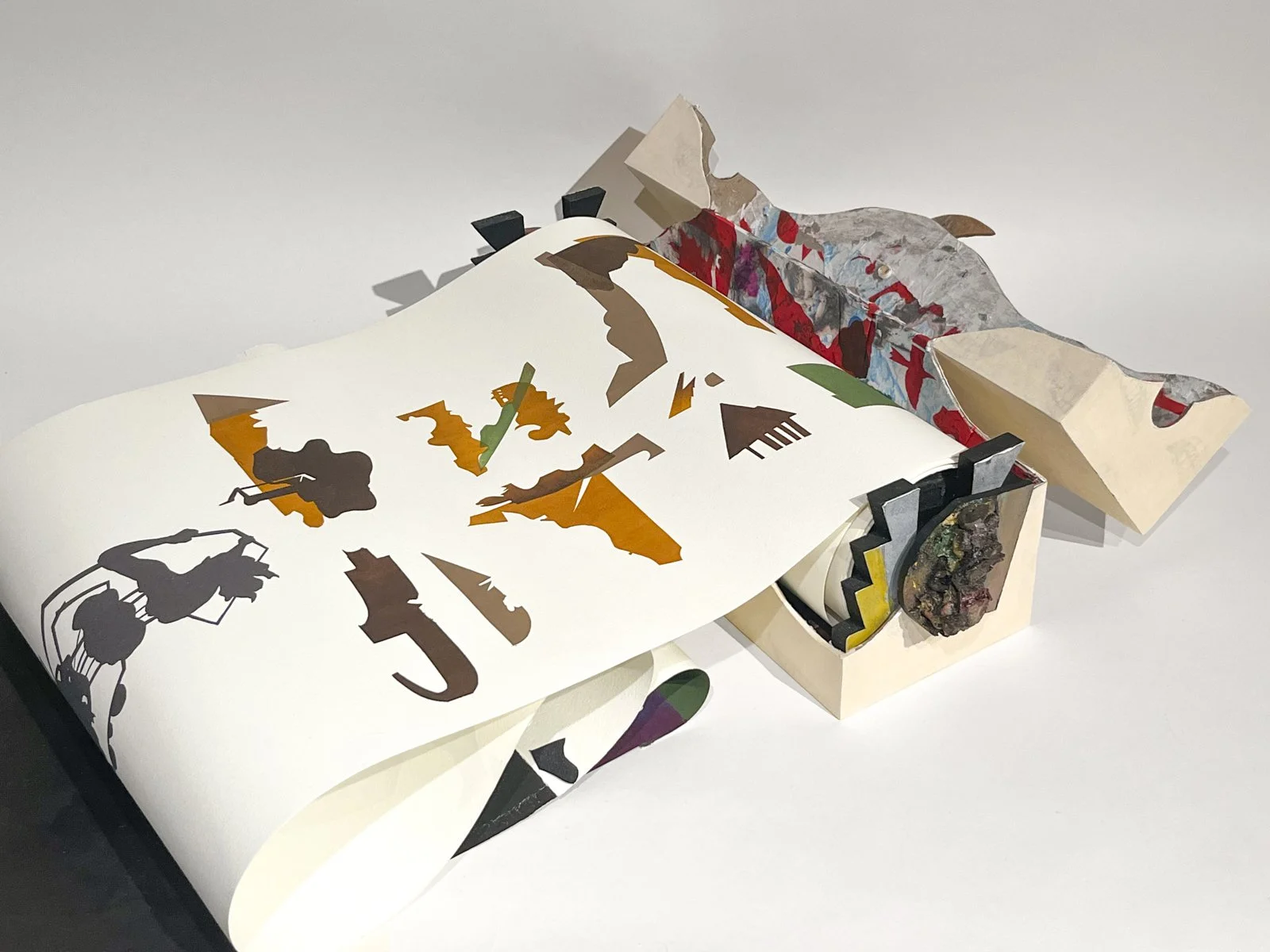 Paradajz Lost, installation of 12 scrolls, waves, talas, Zrenjanin, Slavko Djuric, NYC