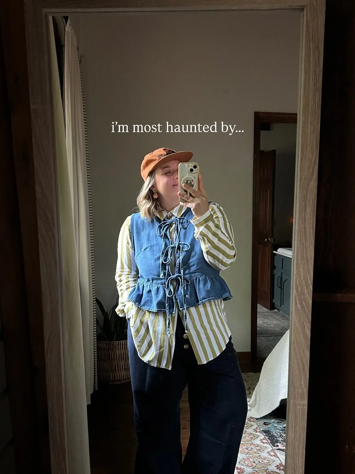 no tricks just treats 👻 

Comment &lsquo;FREE&rsquo; and I&rsquo;ll send you my canva templates for personal brands who want to connect with their people over books, girl dinner, nuuly hauls and mom life&hellip;

and not boring sales content that ge