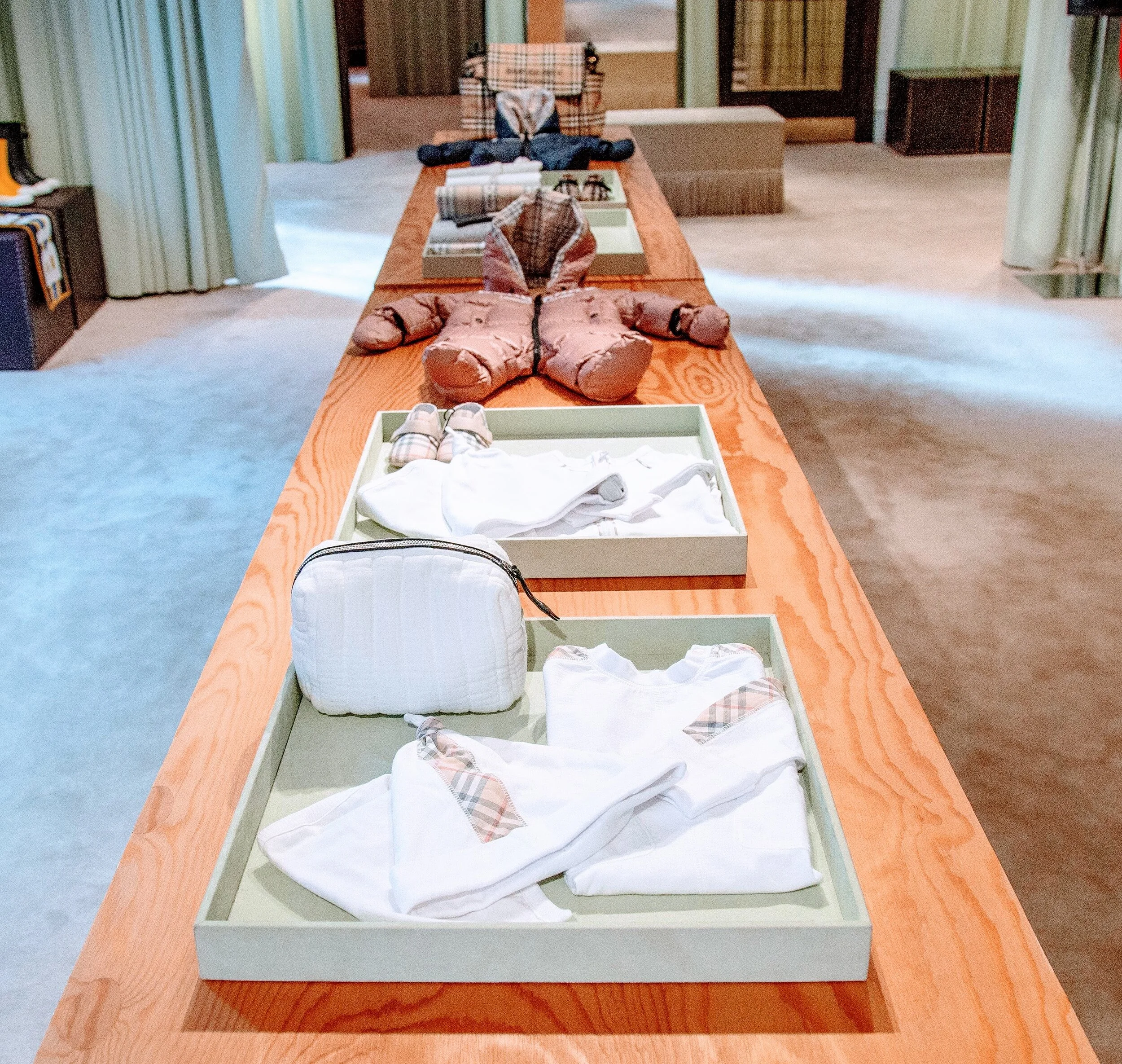 REGENT ST 05 11 19-64.jpg