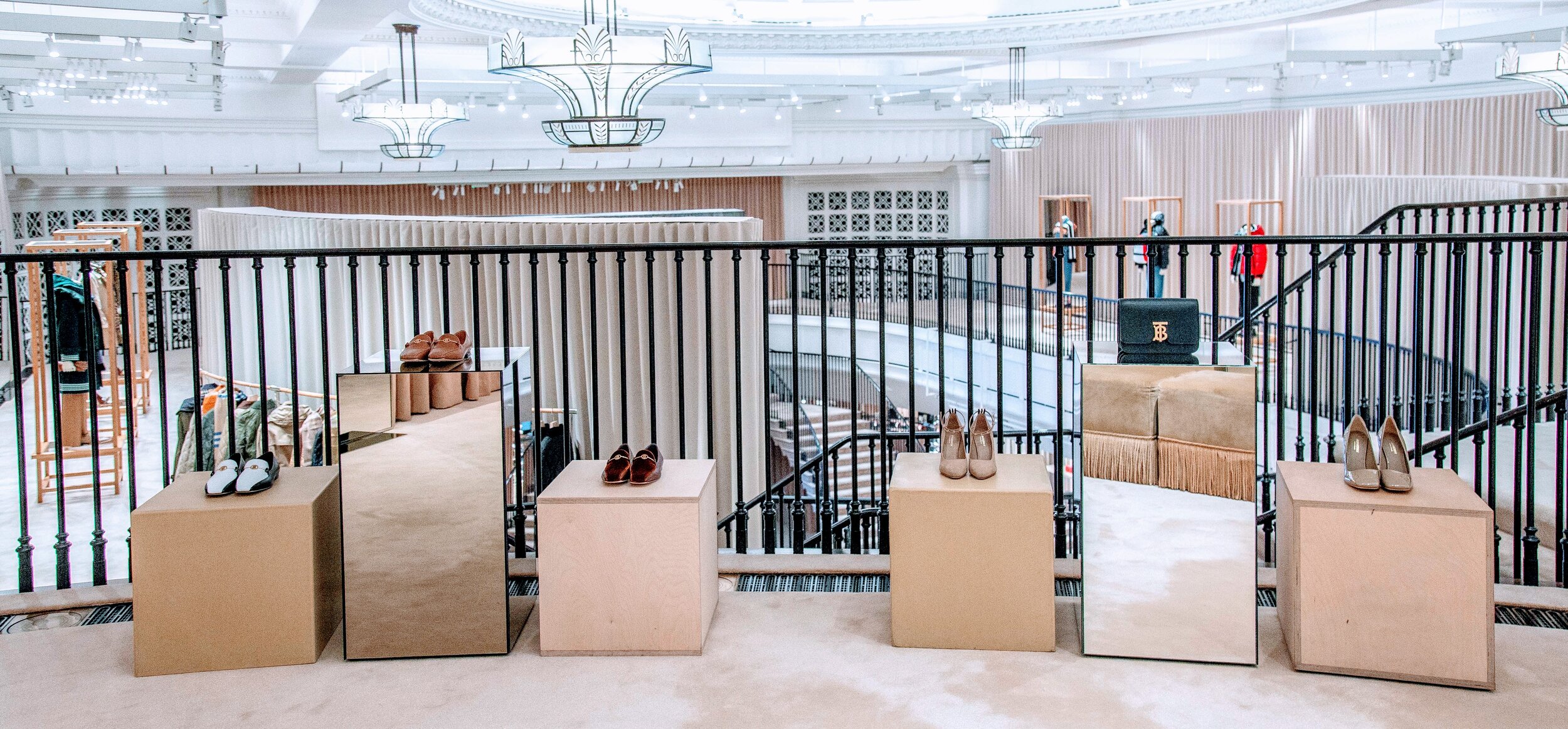 REGENT ST 05 11 19-48.jpg