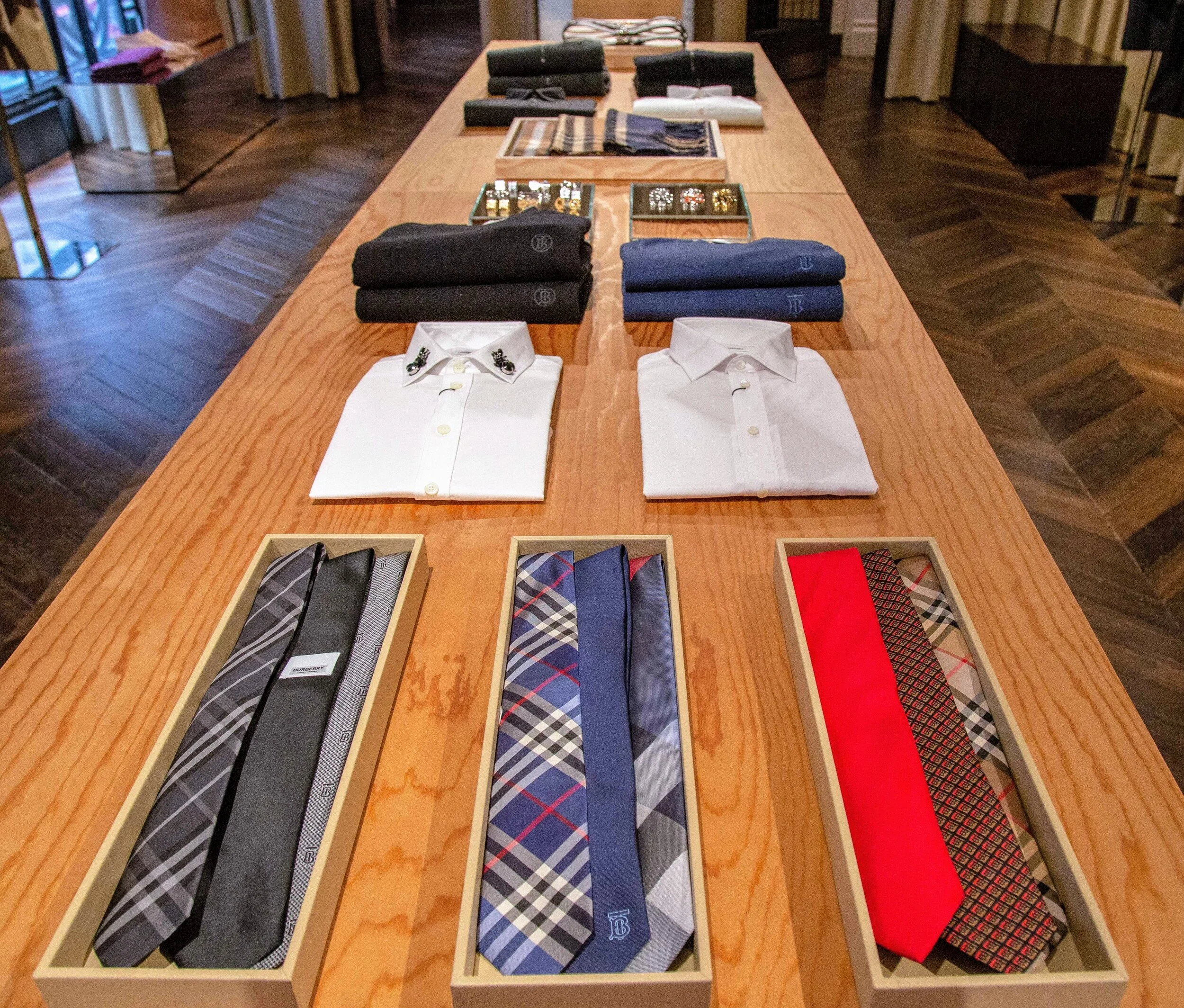 REGENT ST 05 11 19-74.jpg