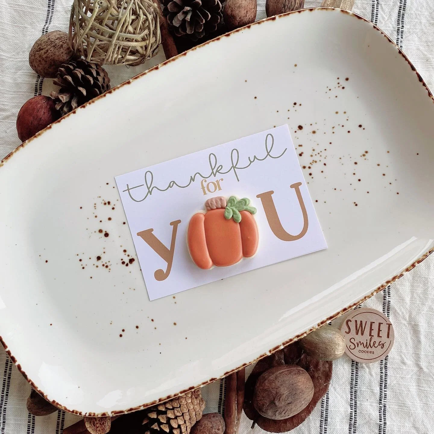 SALE STARTS AT 6 PM! 😱 Of course, I had to include cookie cards! These will part of the Thanksgiving Presale, which opens SO soon on my website!! (Link in bio and in my stories) Pick up will be the day before Thanksgiving 🤩