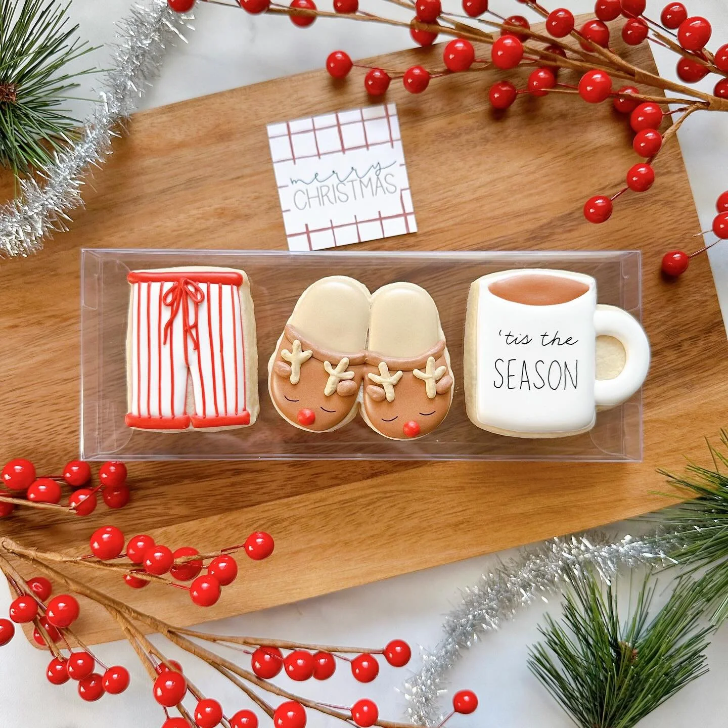 There&rsquo;s a still some time to shop for Christmas movie night! 🫶🏻 Link in bio! Details on the website ✨