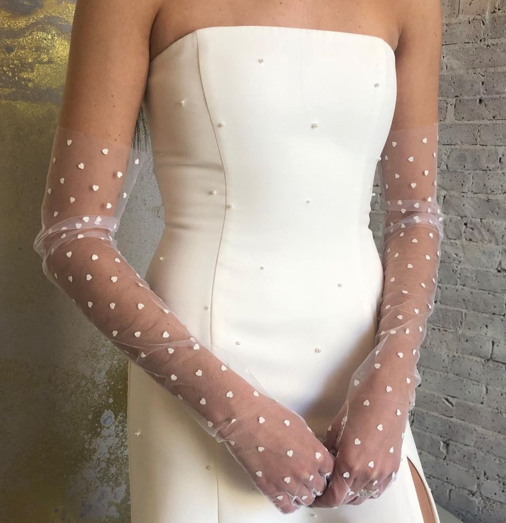 Heart Gloves To Die For - RWVA 2022 Bridal Trends