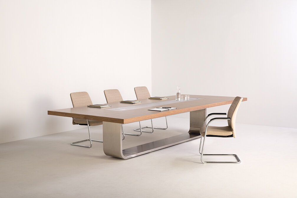 Neinkamper_Hadi Meeting Table_with chairs.jpeg