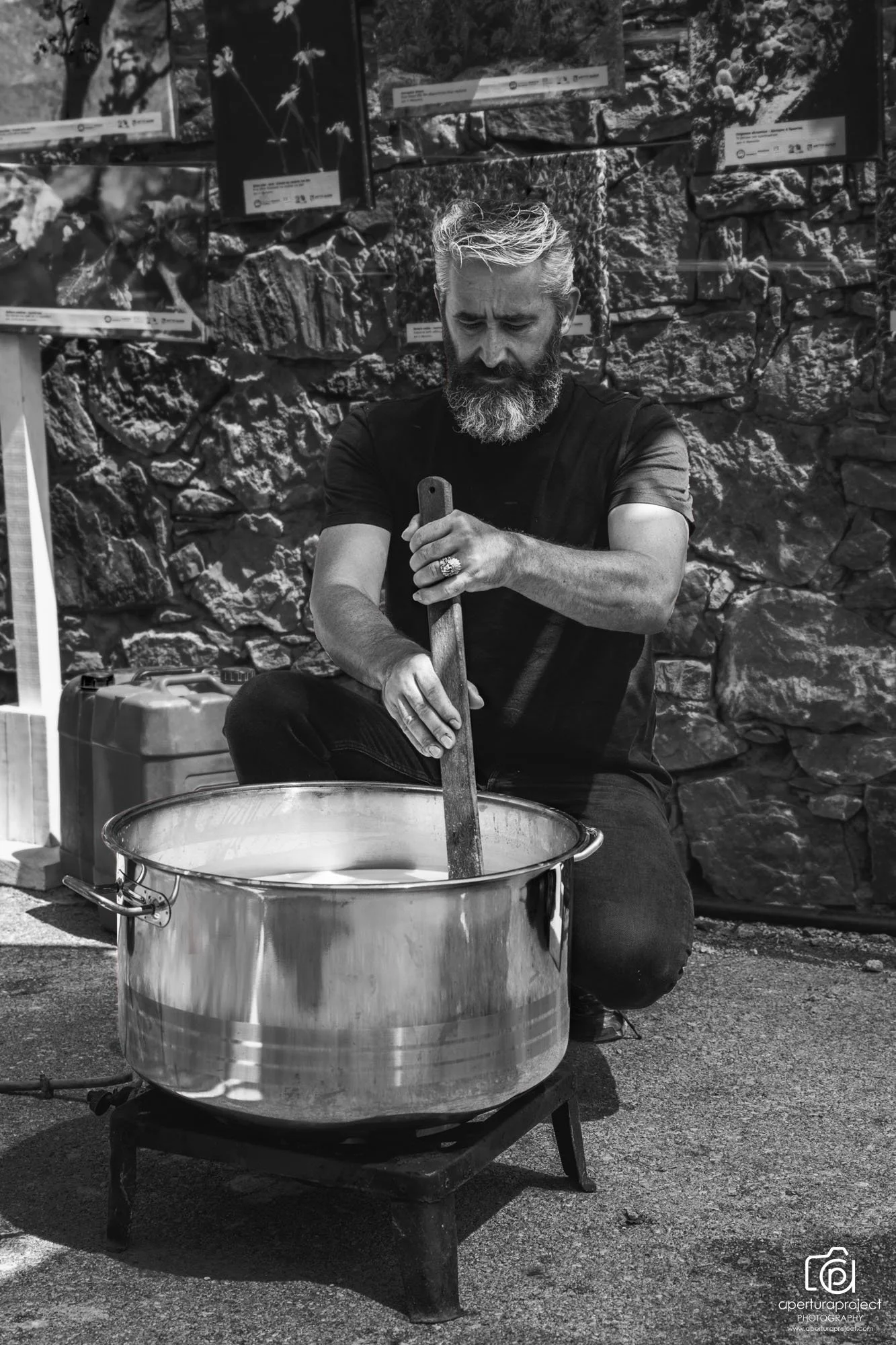 strata_psiloriti_lakkos_mygerou_cheese_making.jpg