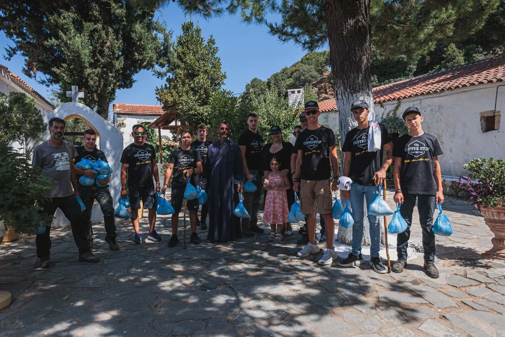 Προετοιμασίας ομάδας συνοδείας Τιμίου Σταυρού στην Στράτα του Ψηλορείτη στο Ρέθυμνο