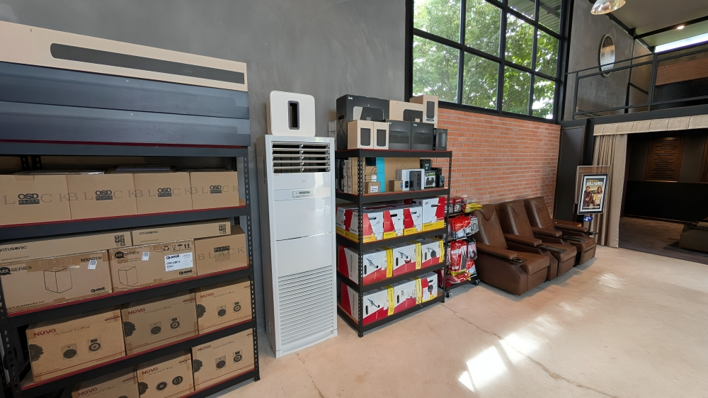 Transform Your Home Into a Cinematic Experience: Bespoke Home Cinema Installations 