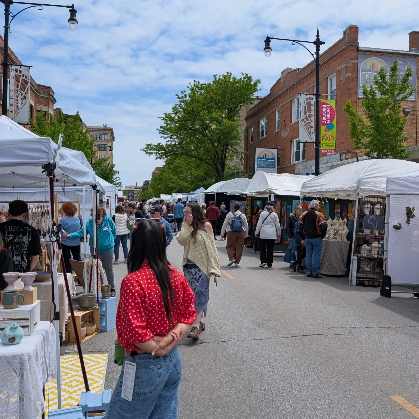 Looking forward to warmer weather and the Lincoln Roscoe Art + Craft Fair! Mark your calendars for May 16 - 17 and join us on Lincoln Ave for paintings, sculptures, d&eacute;cor, jewelry and more! All handmade by artists and artisans.