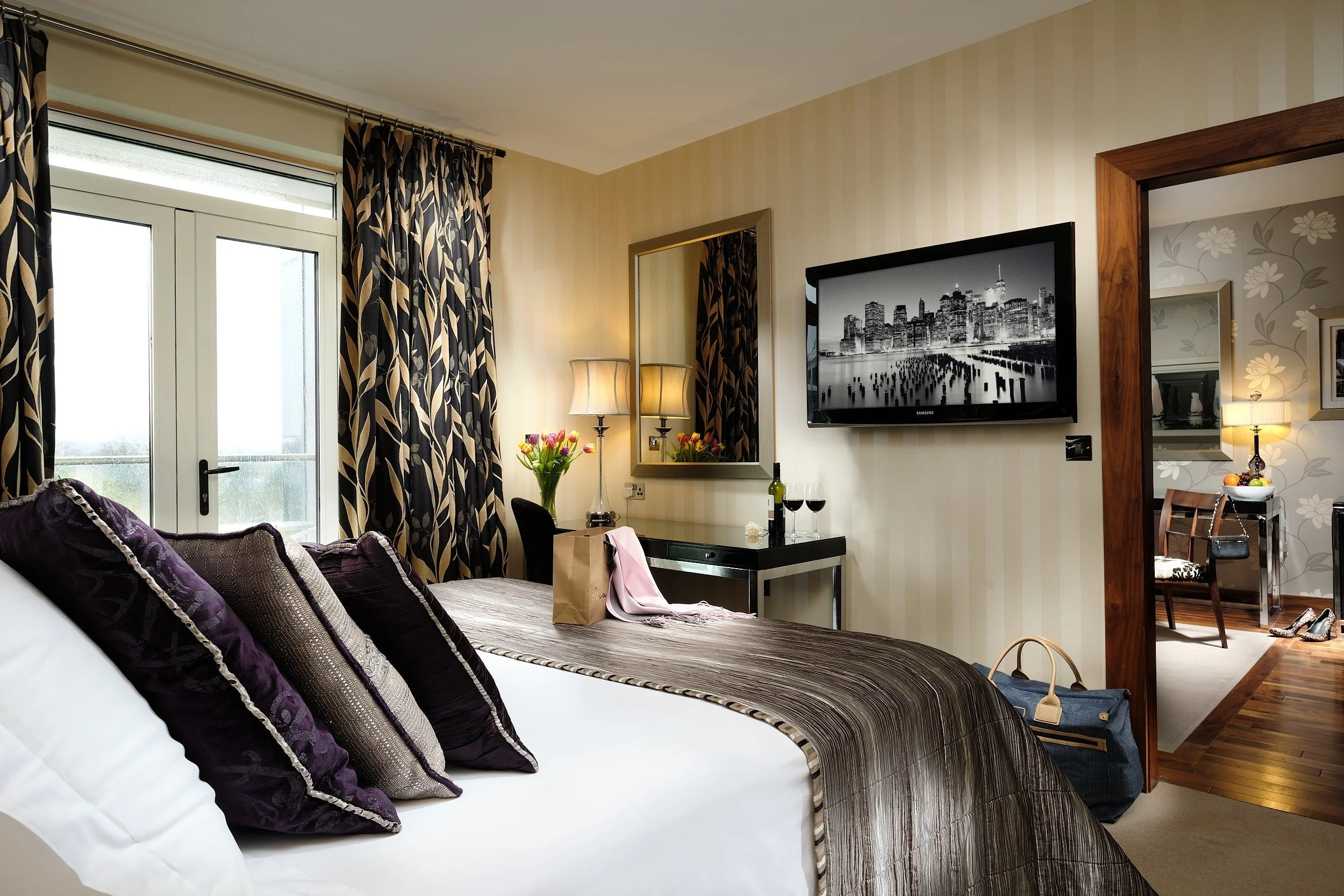 Manor House Country Hotel bed room photograph from first shoot, picture by David Cordner Photography