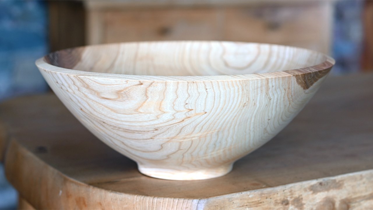 Large ash bowl