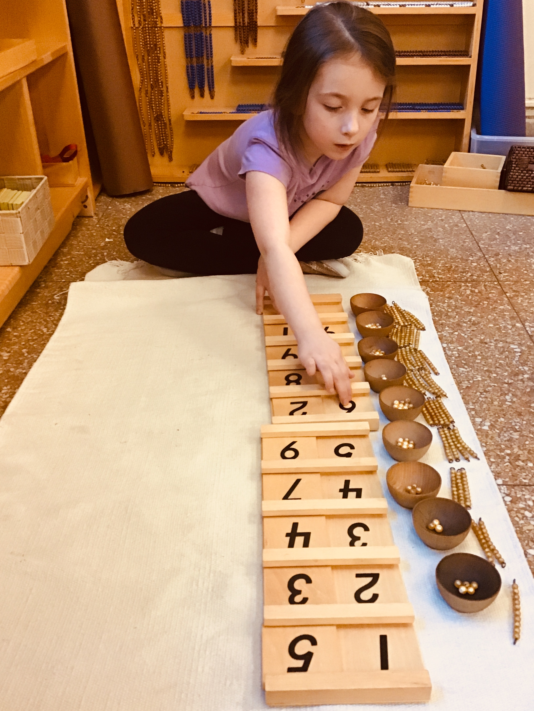 Creating two-digit numbers with the Golden Beads