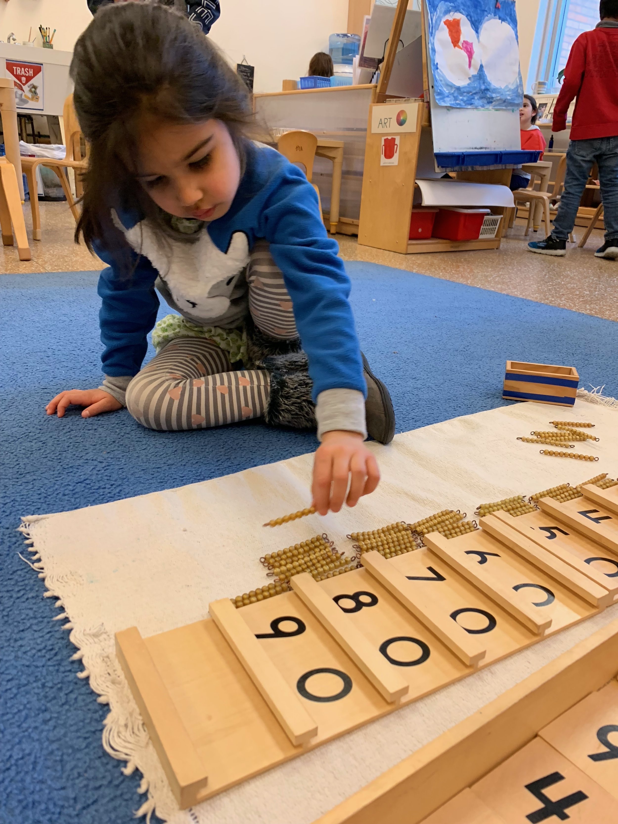Forming two-digit numbers with the Golden Beads