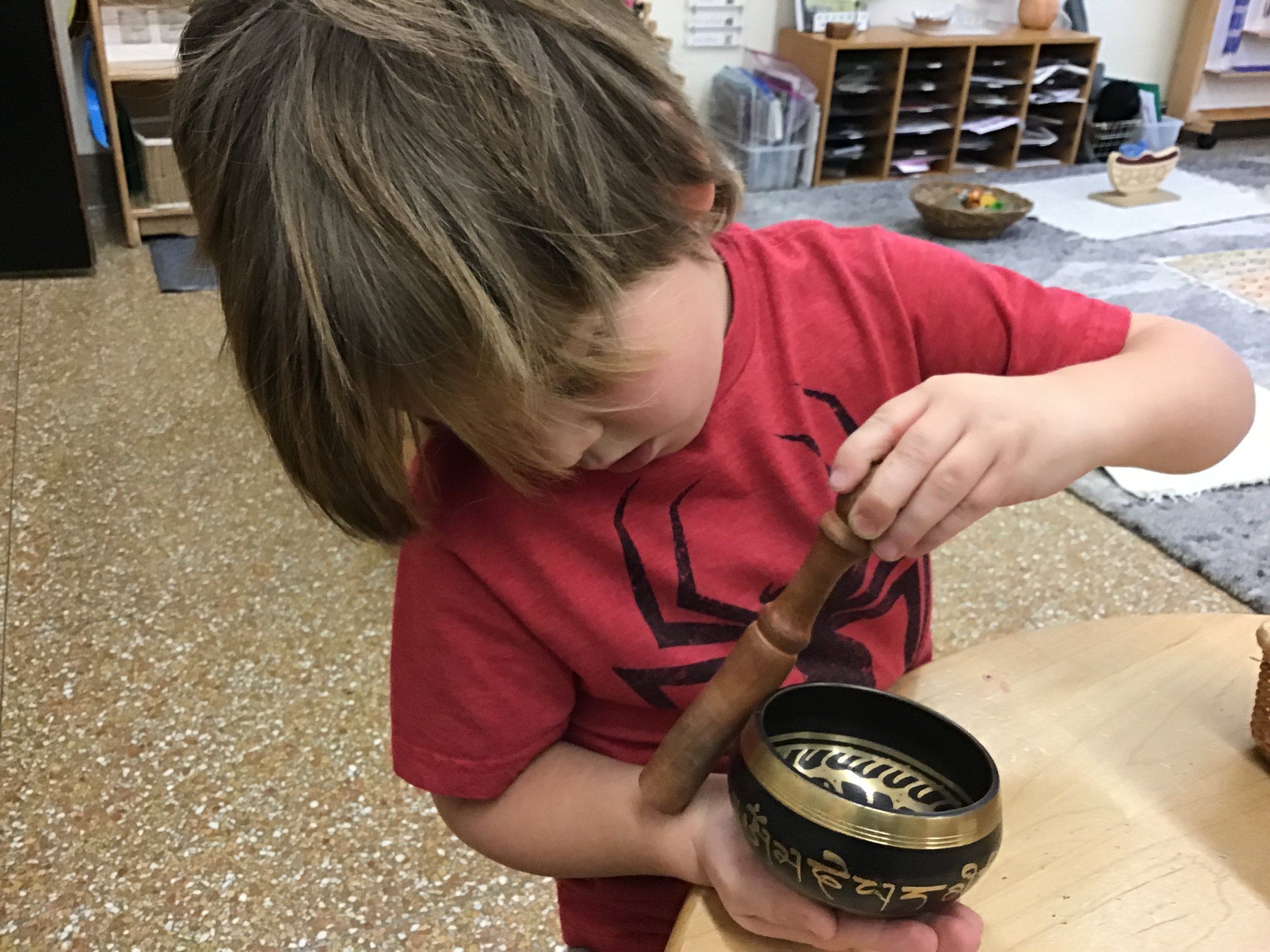 Using the ‘Buddha bowl’ to make peaceful sounds!