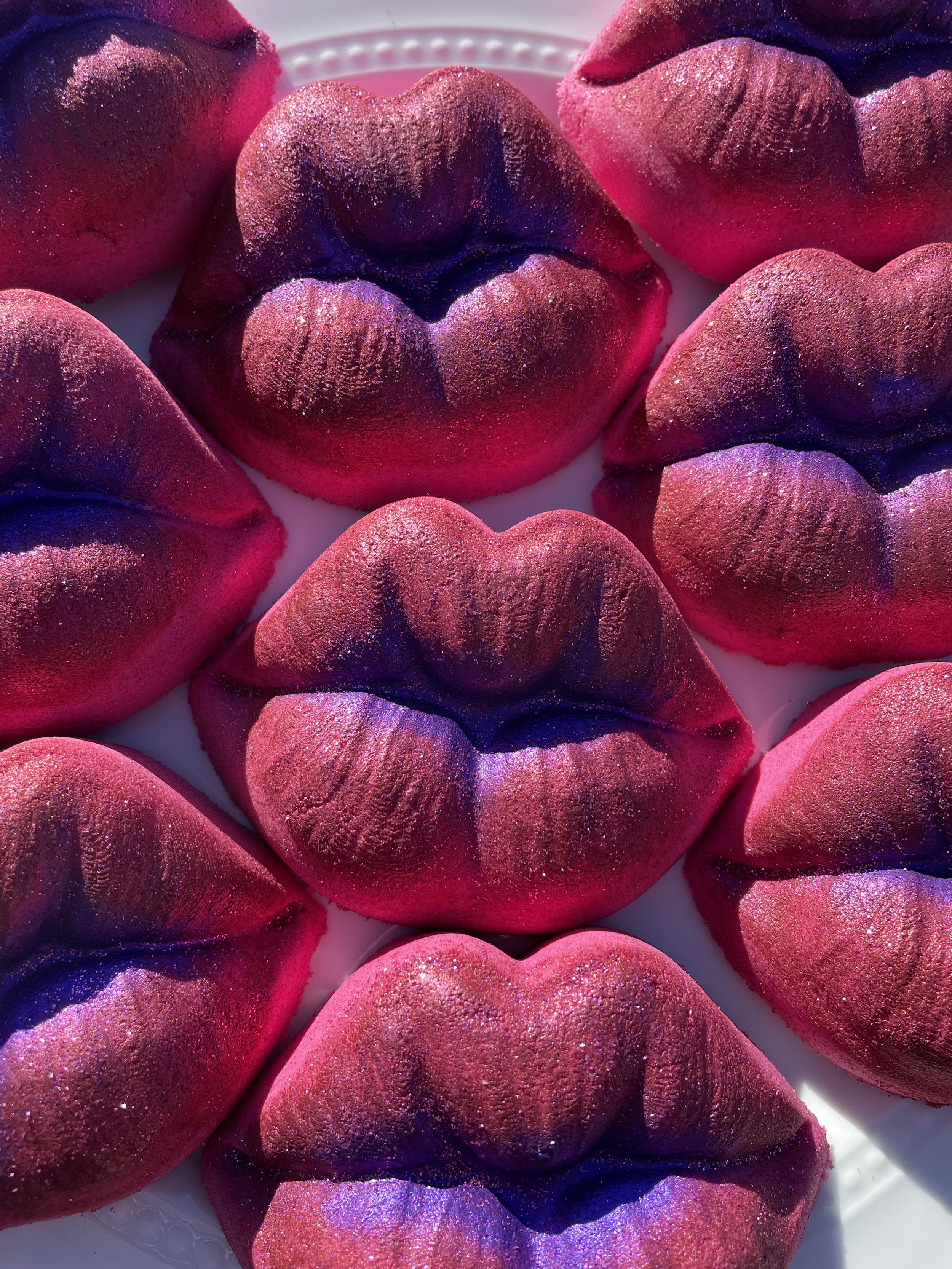 Bésame (Kiss Me) Bath Bomb