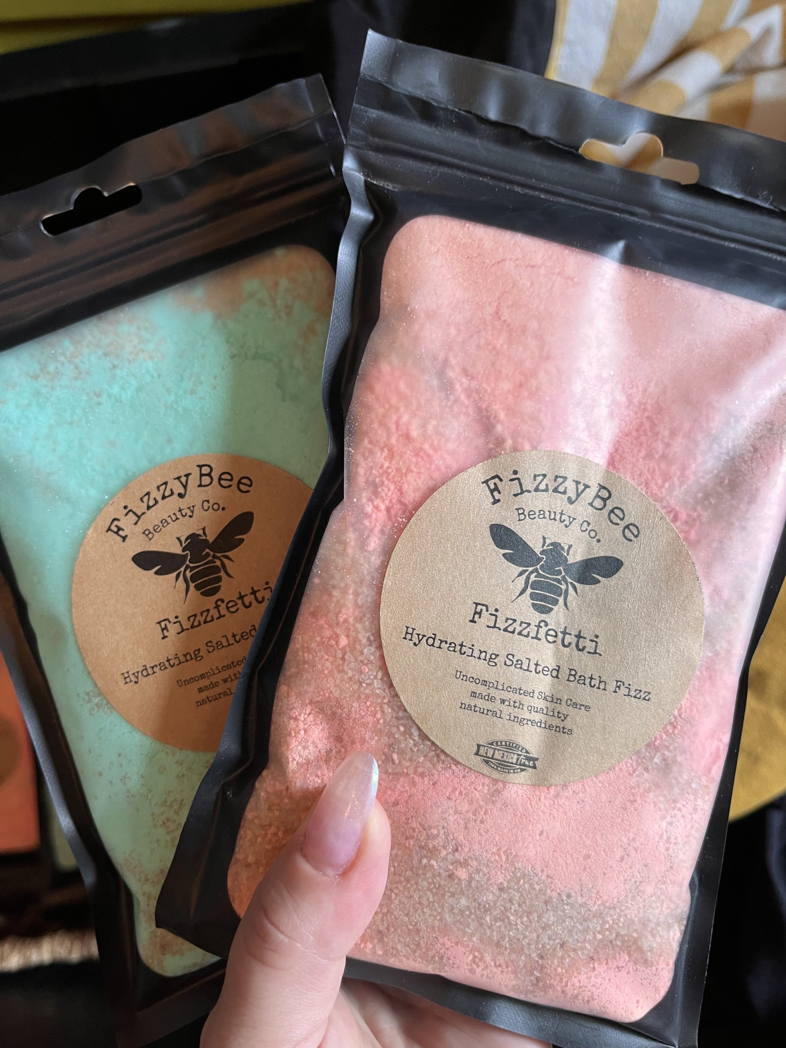 Fizzfetti Hydrating Salted Bath Fizz