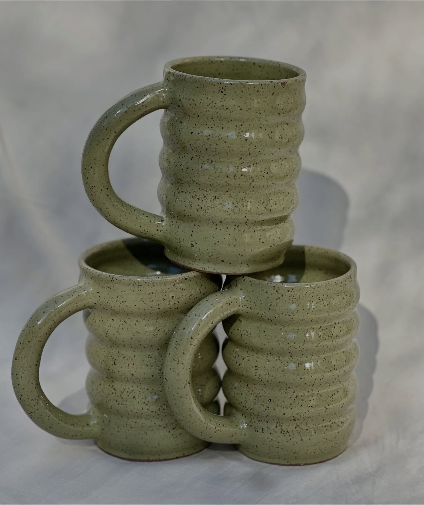 NEW GLAZE ALERT 🚨 This glossy warm green will be hitting the site tomorrow during the November Holiday Drop! ✨✨✨ The only problem is it needs A NAME! Comment below what you think it should be :-) Whoever gives the best suggestion gets 20% off their 