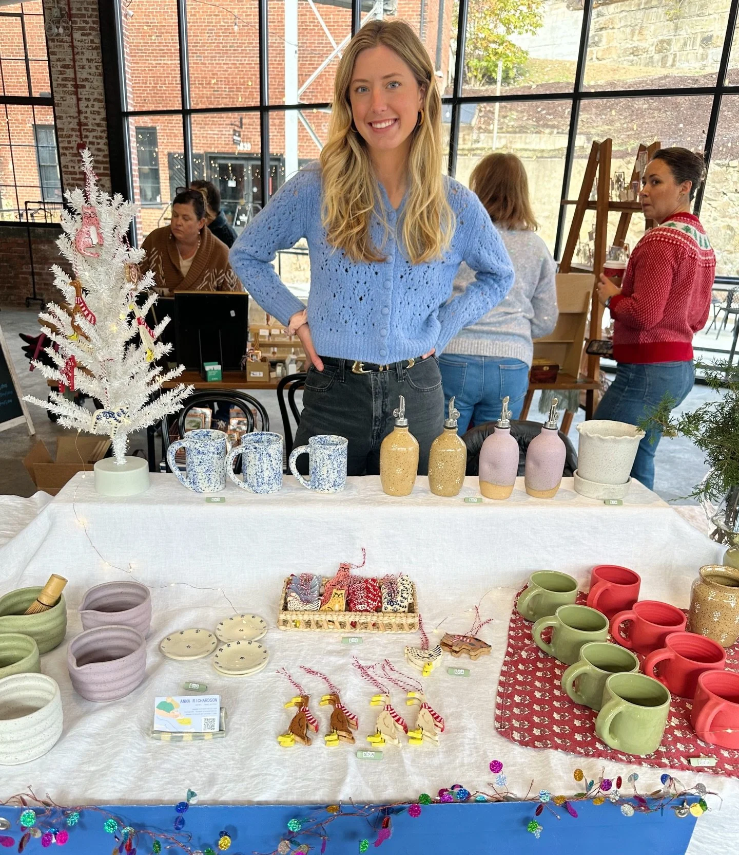 All set up at @the_wool_factory now till 5pm!! 🎄❤️✨