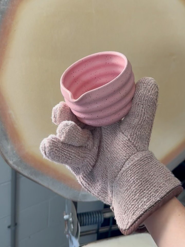 Forcing myself to come out of my social media hibernation 😴❄️ as I stay hibernated in my studio fulfilling wholesale orders. But ALAS I have not forgotten about you all! Next Tuesday I&rsquo;ll be posting a 🚨 Surprise Semi-Annual Seconds Sale 🚨 (s