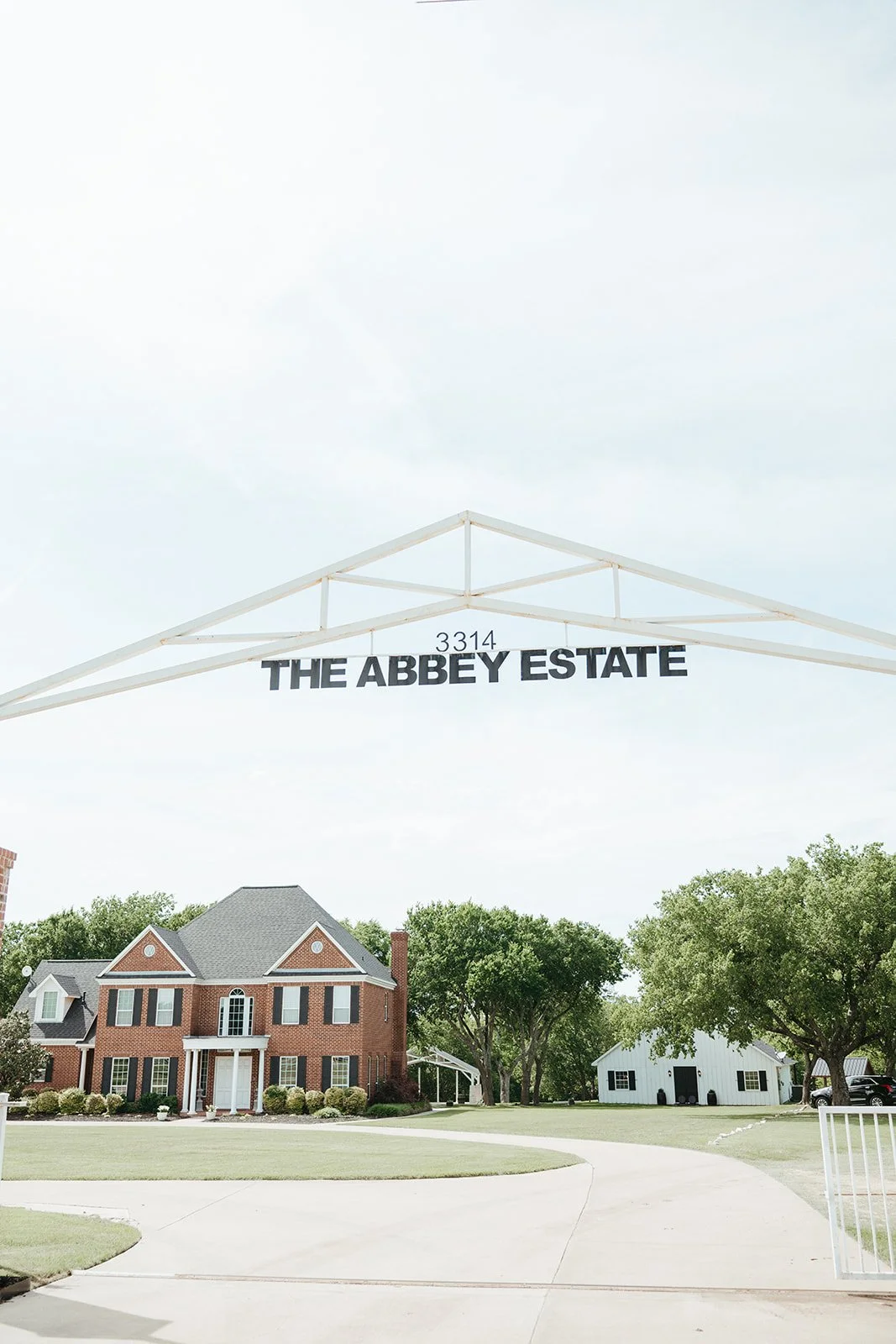 the-abbey-estate-wedding-venue-waxahachie-tx-2.jpg