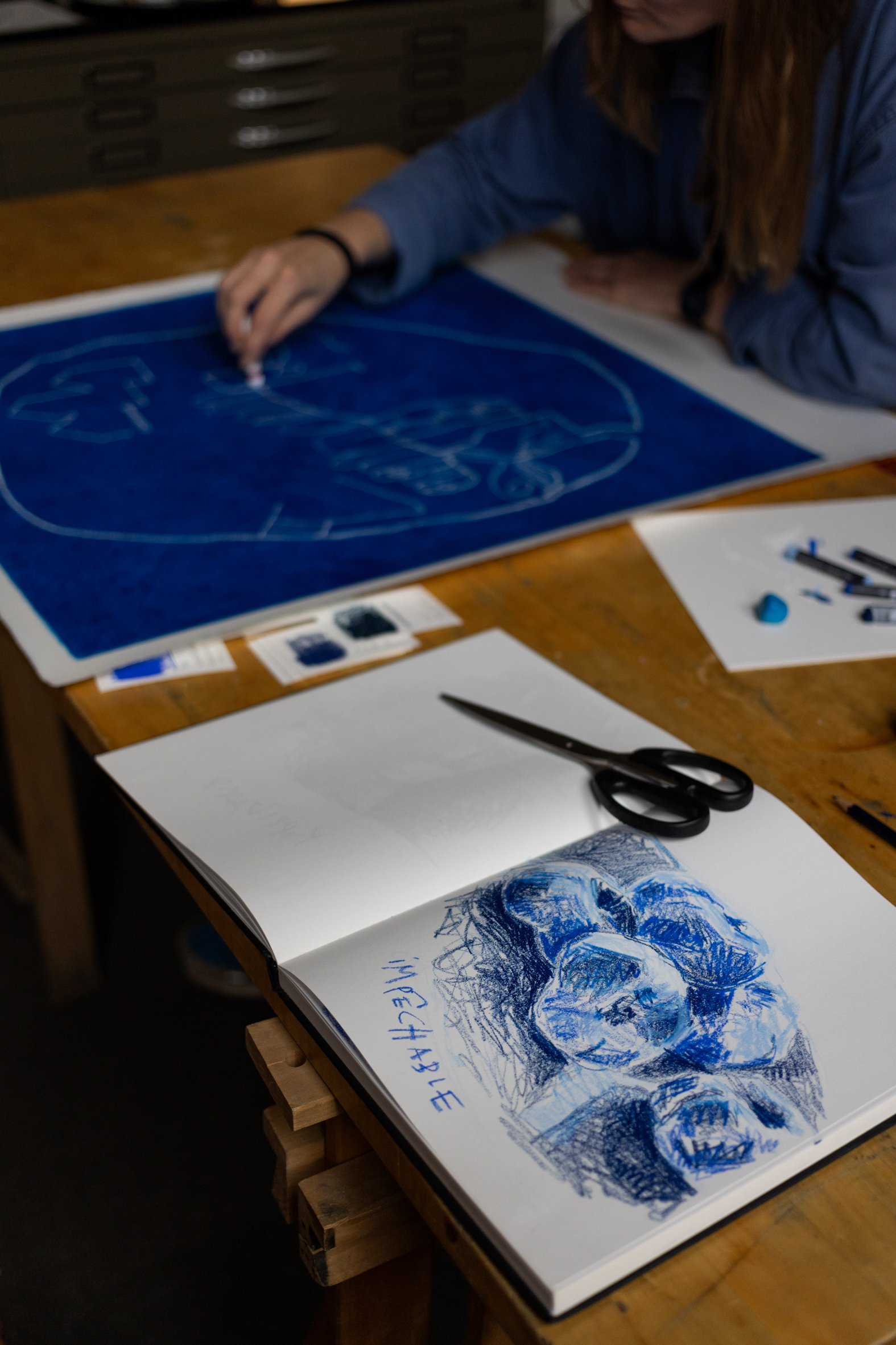 impêchable
 
oliepastel op papier
 
14,8 x 21 cm
 
€ 200,-