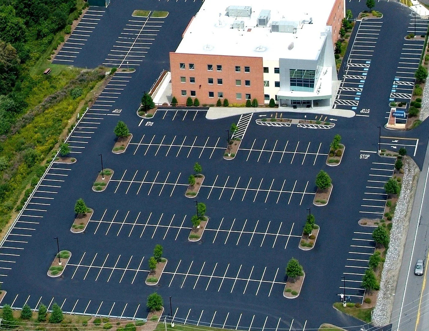 Common Problems Solved with Garage Apron Repair Services