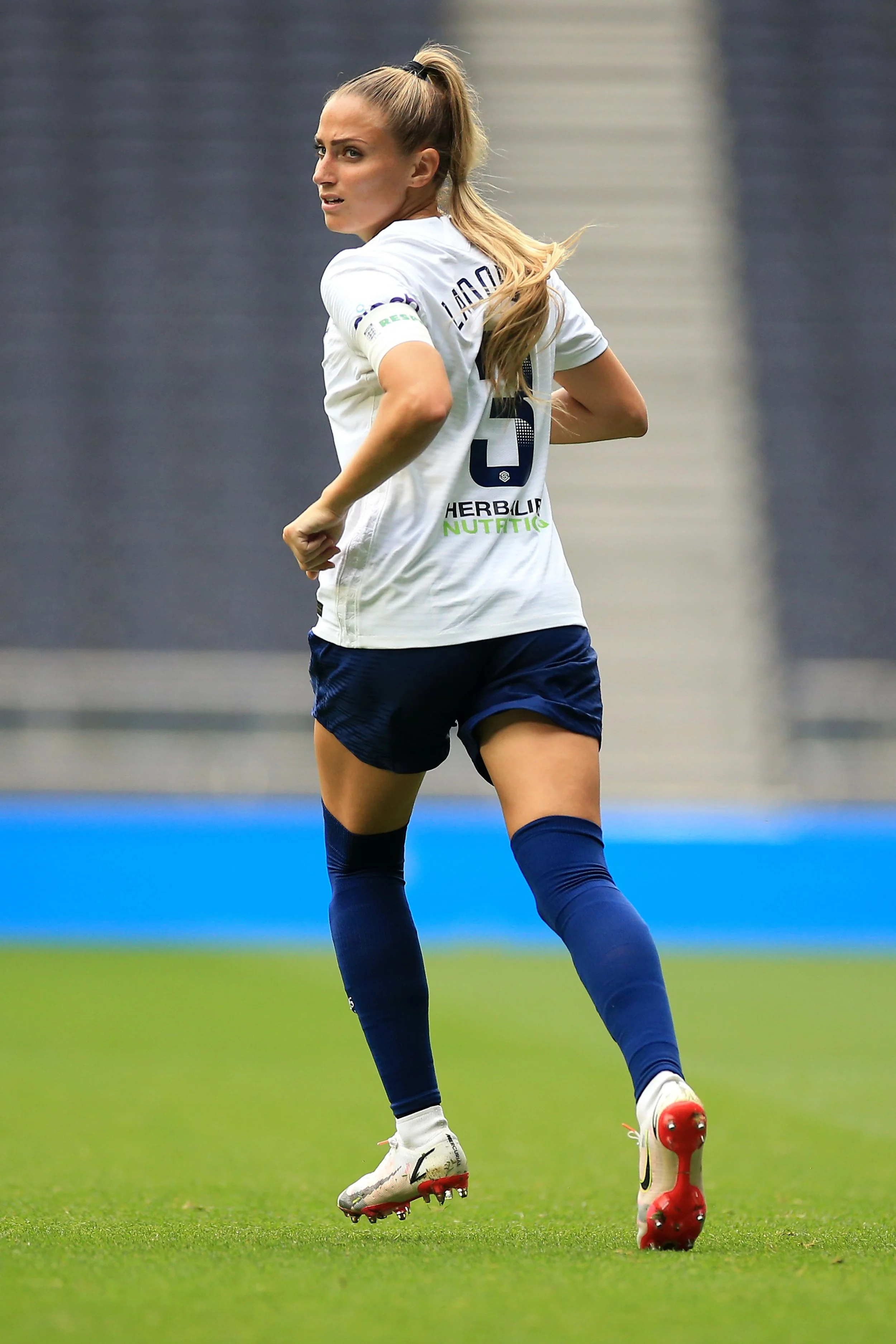   Zadorsky with her pro club, Tottenham Hotspur. (Photo courtesy Shelina Zadorsky).  