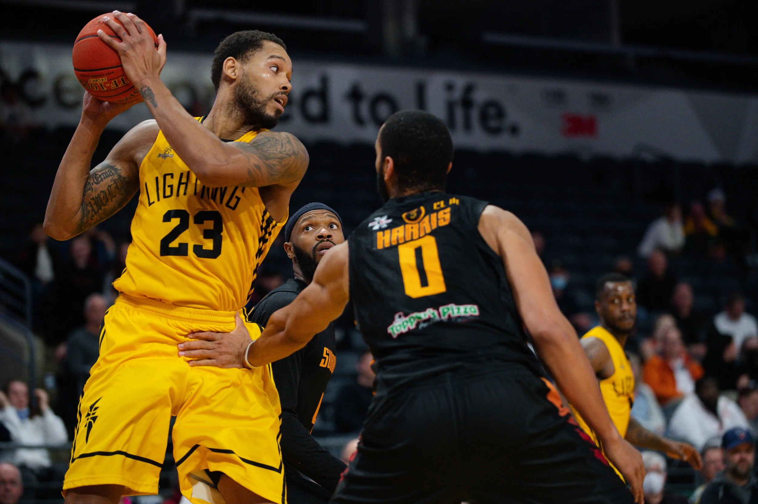   Amir Williams, along with teammates Chris Jones and Jermaine Haley Jr. (plus head coach Doug Plumb) will participate in the first NBLC-TBL All-Star Weekend Apr. 15-16 in Syracuse, NY. (Photo: Matt Hiscox Photography).  