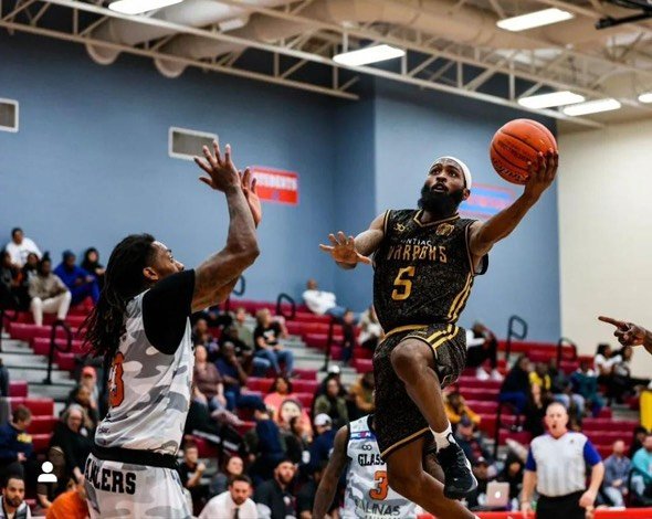   James Towns in action with the Pontiac Pharaohs. (Photo courtesy Pontiac Pharaohs).  