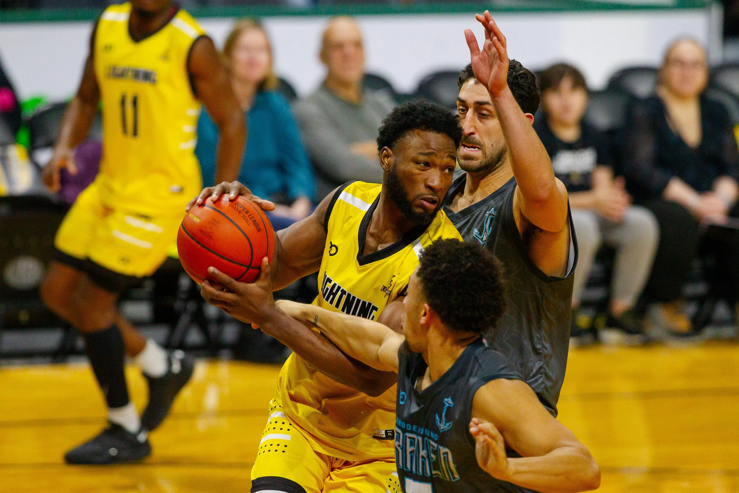   Freddie McSwain Jr. and the Lightning took two against Rhode Island — and then a showdown win against Windsor — to improve to 7-2 through action Wednesday, Jan. 24, 2024. (Photo: Matt Hiscox Photography).  