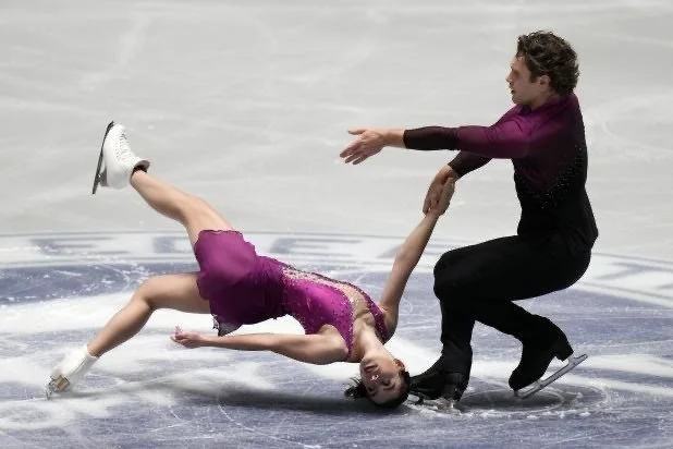 Walsh and Michaud compete at the NHK Trophy in Tokyo, Japan. (Photo: Shuji Kajiyama).