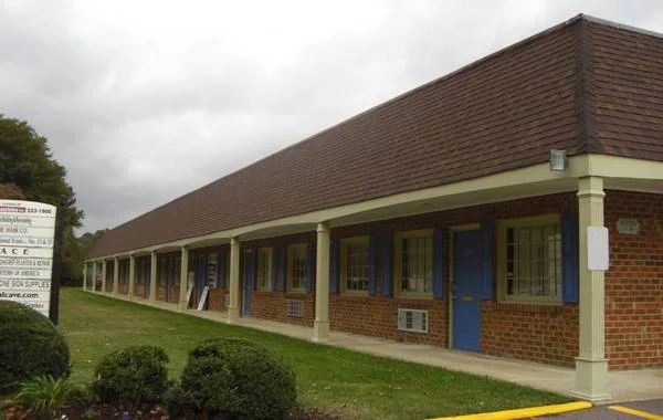 809 Live Oak Drive | Unit 31  | Chesapeake, VA 23320