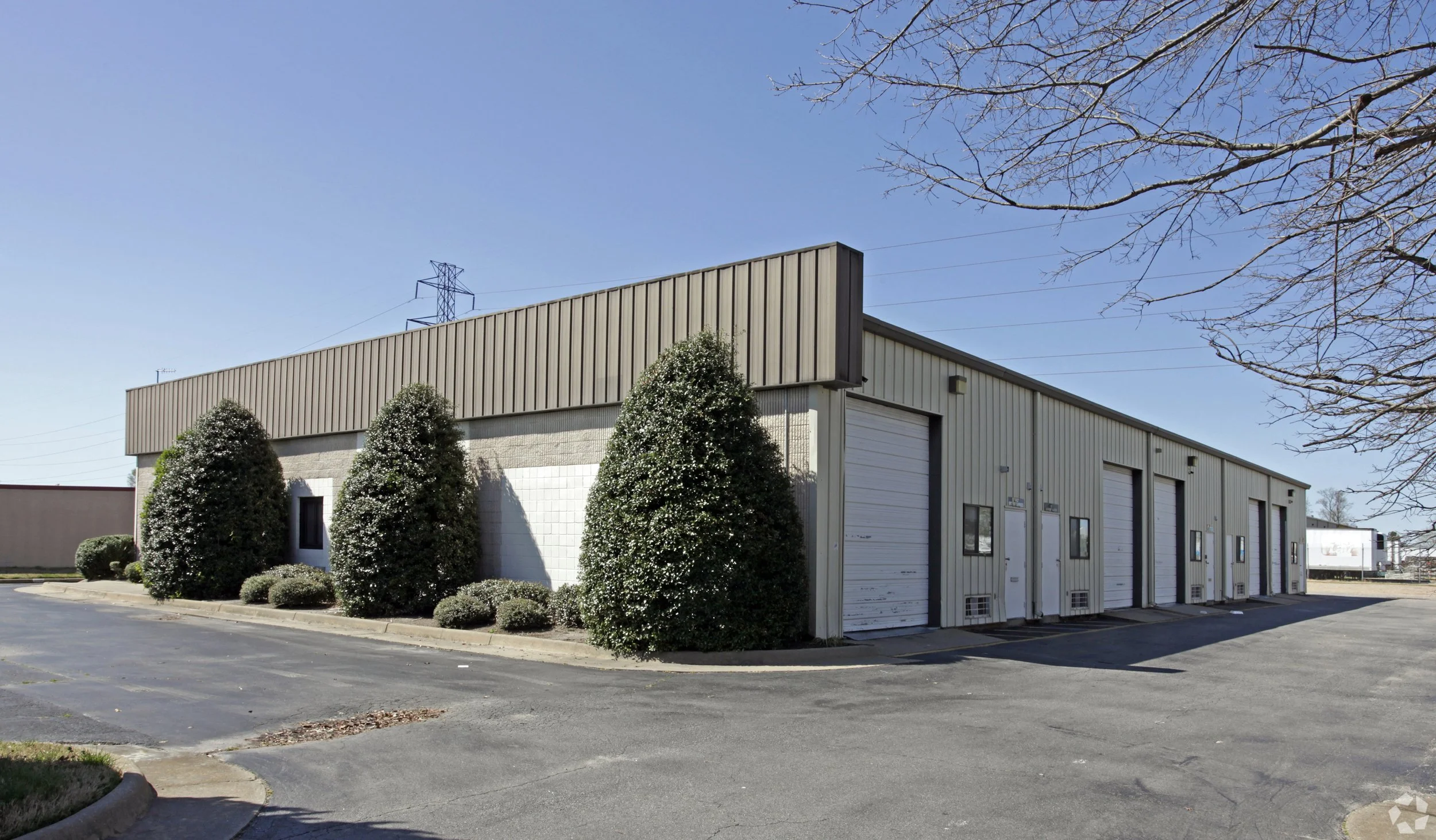 908 Executive Court | Chesapeake, VA 23320 | 10,000 SF