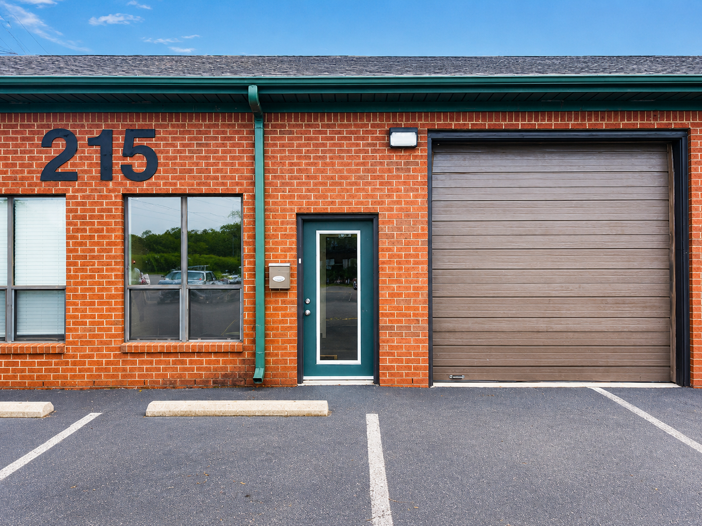 215 Research Drive | Suite 103 | Chesapeake, VA 23320 | For Lease