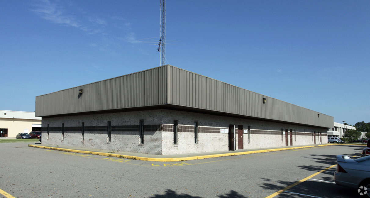 920 Ventures Way | Suite 2 | Chesapeake, VA 23320 | 1,320 SF
