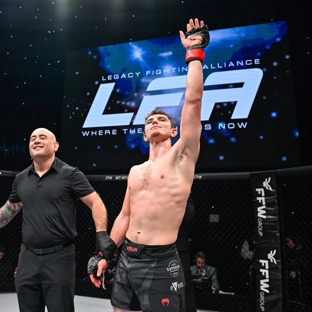 MMA fighter, Mixed Martial arts Thunder Bay, Kelton Sneve LFA fighter UFC Fight Pass