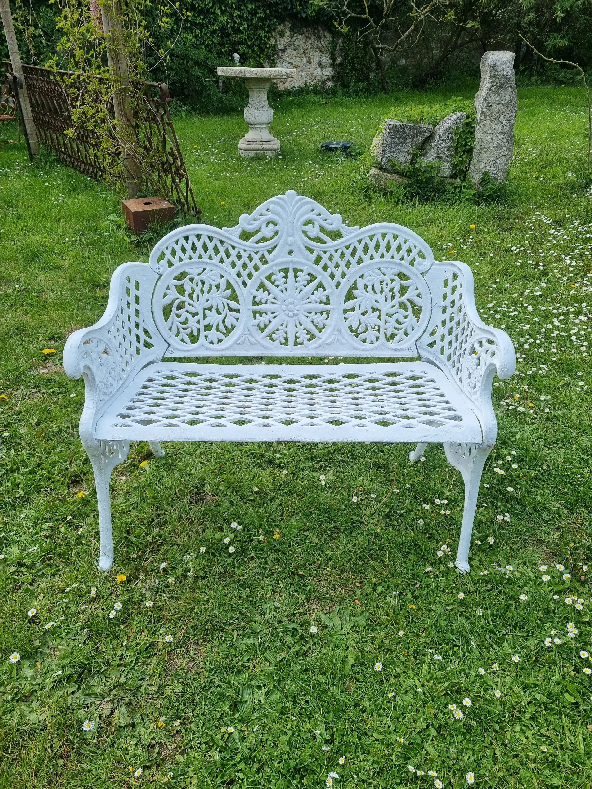 Salons de jardin, tables, chaises, banc